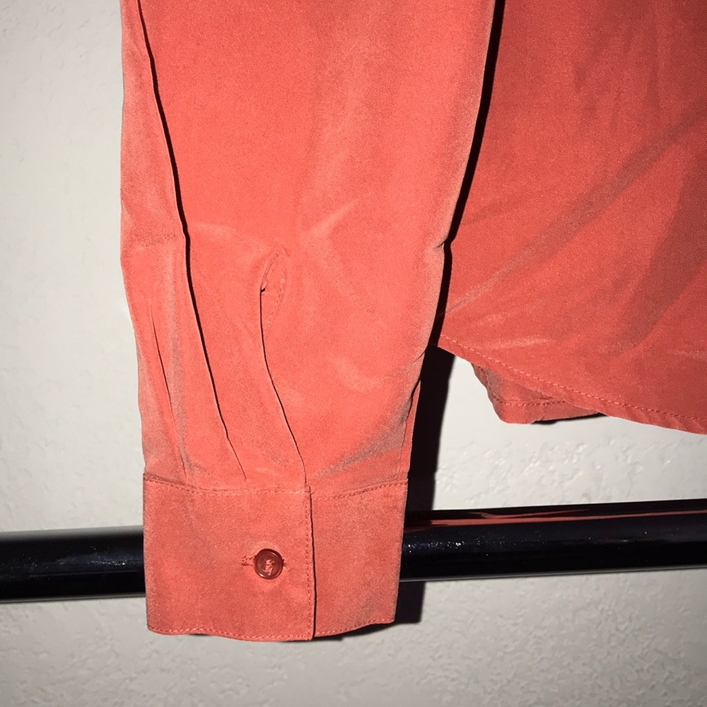 Button down - Picture 5 of 5